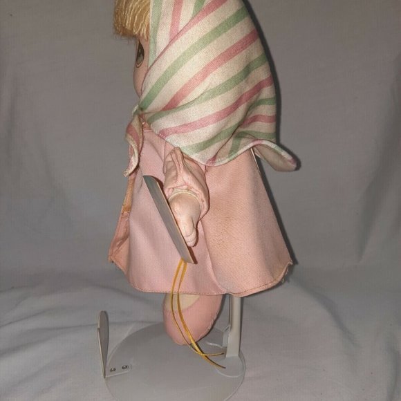 Precious Moments Dolls of the Month by Applause - March Vintage 1990 - Picture 4 of 4
